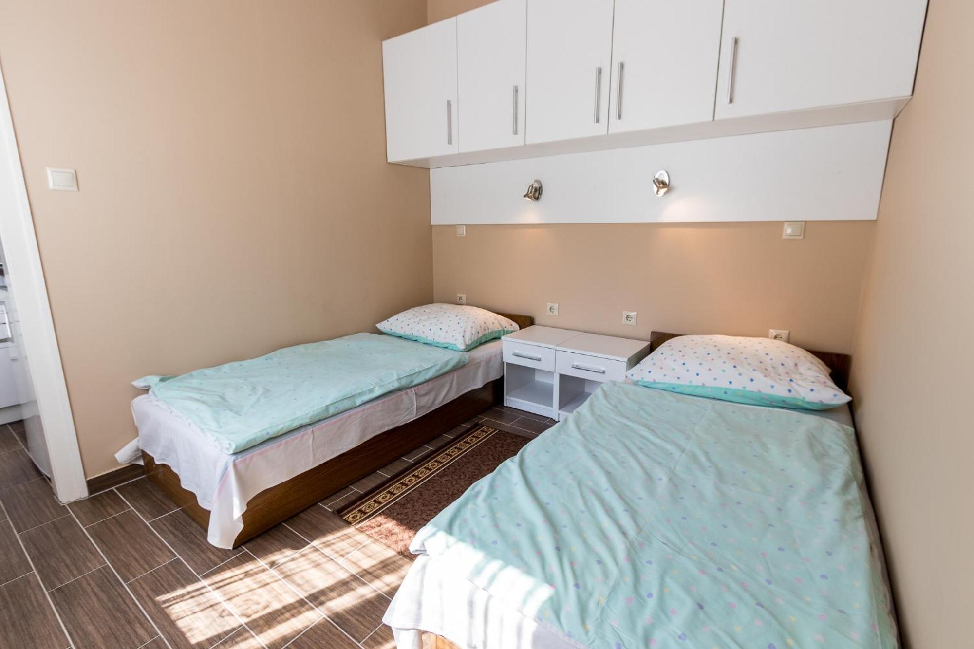 Lara Apartments Сиофок Екстериор снимка